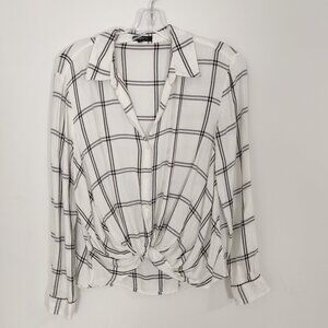Dynamite Women's Top Size S Plaid Black White 100% Viscose Casual Lightweight